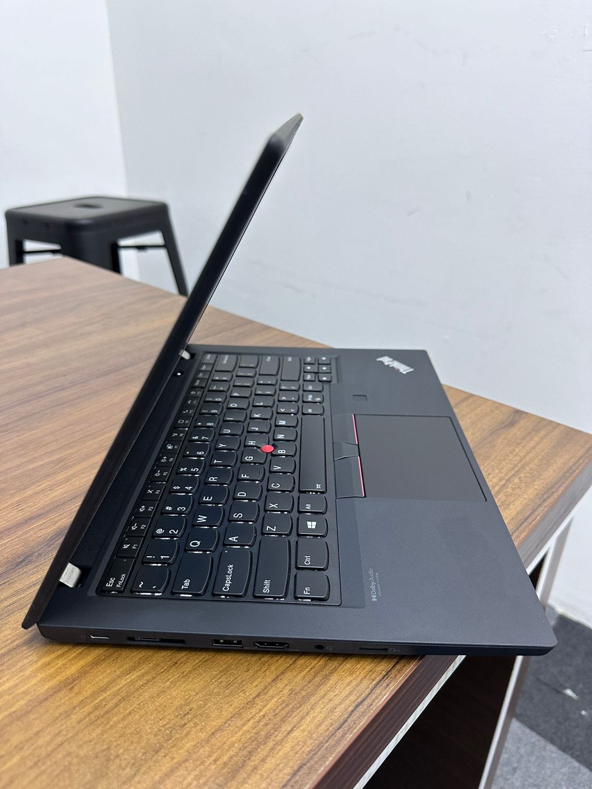 LENOVO THINKPAD T14 GEN 1 RYZEN PRO 5 AMD  RADEON 512MB GRAPHIC 14'FHD SCREEN UPTP 32GB RAM