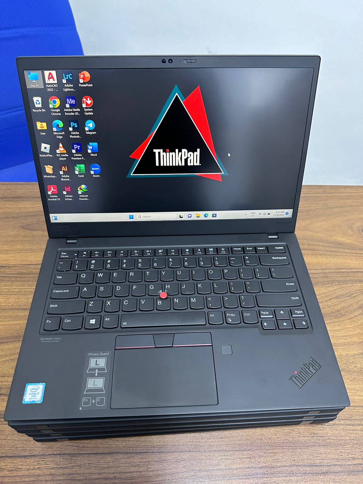 LENOVO THINKPAD X1 CARBON  (7 GEN) i7-8GEN 16GB RAM UPTO 1TB SSD 14 FHD IPS SCREEN BACKLIGHT KEYBOARD WINDOW 11PRO