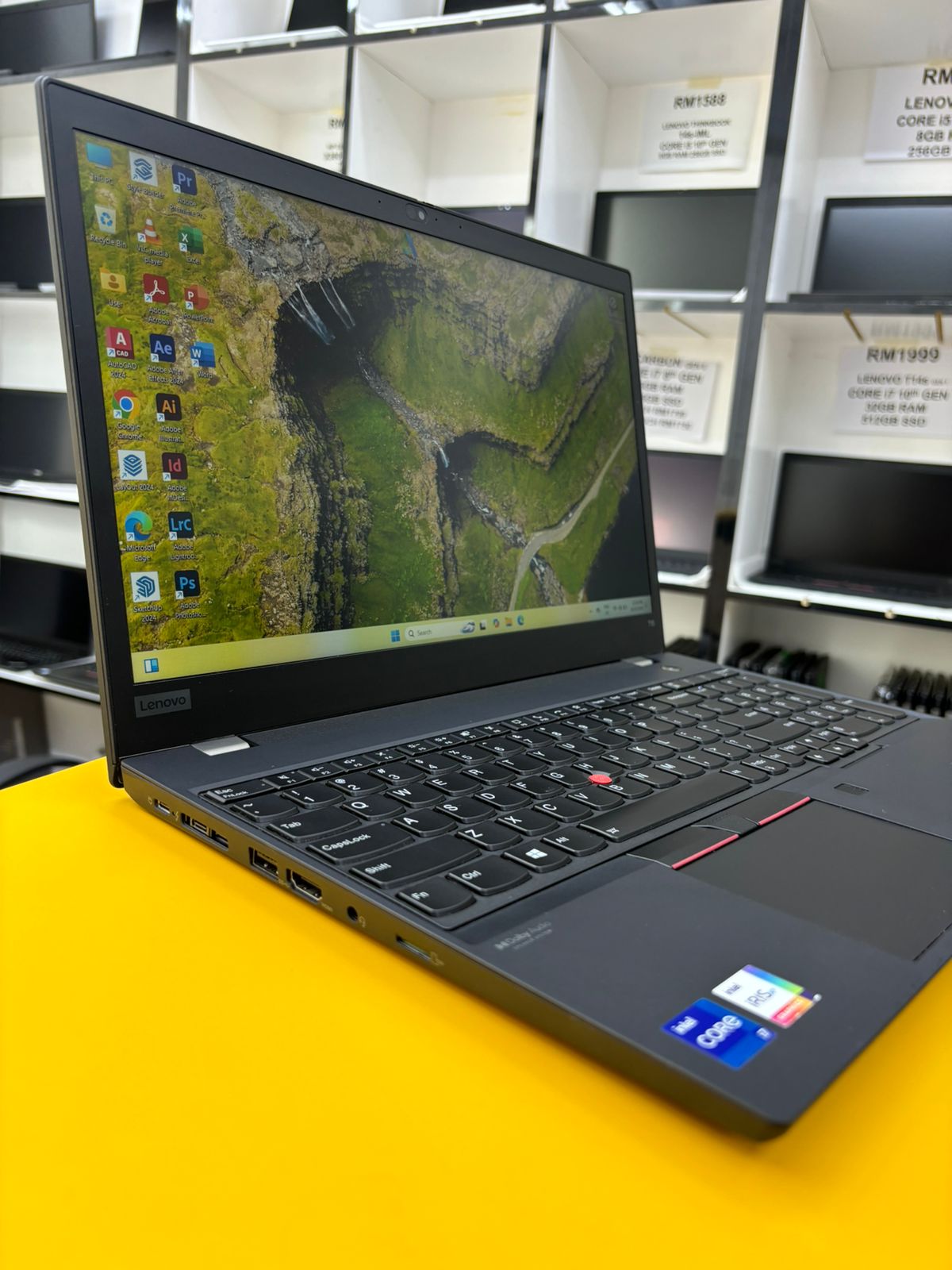 LENOVO THINKPAD T15 (GEN2) i7-11GEN 15.6 FHD DISPLAY UPTO 32GB RAM WINDOW 11PRO